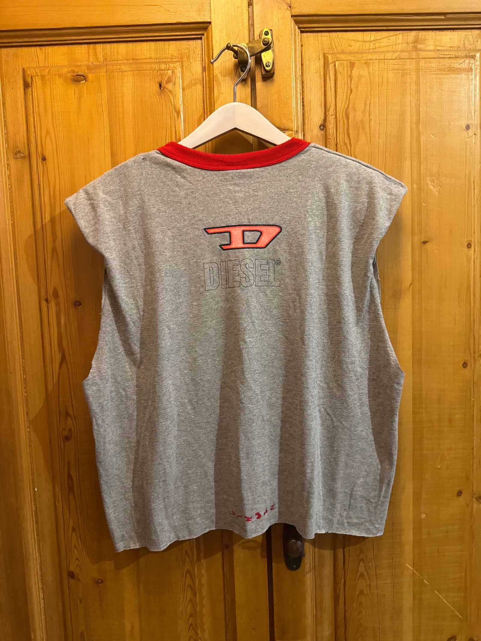 Grey ringer crop top with shoulder pads